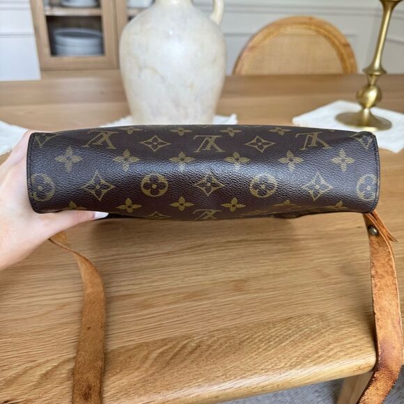 ✅AUTHENTIC✅LOUIS VUITTON CARTOUCHIERE GM - Picture 7 of 14